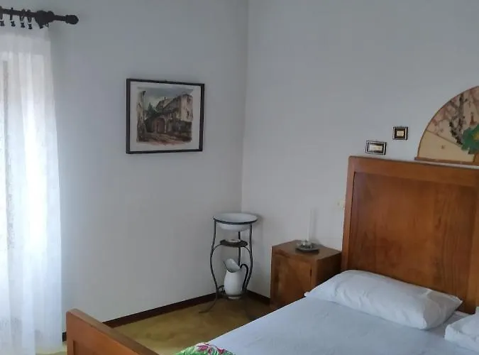 Casa Lidia Pensión *